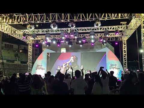 Seol Hayoon singing Ring My Heart at Ulleungdo Squid Festival 2022