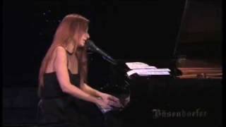 Tori Amos - FM4 Radiosession - "Cloud On My Tongue" 05/06/09
