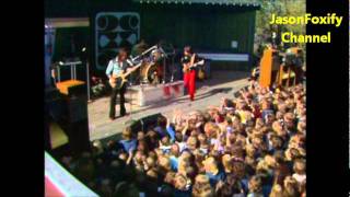 Hurriganes - Hot Wheels (Live) 1976 Rare clip from the show!!!