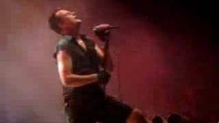 Die Krupps : Zwei Herzen Ein Rythmus