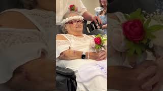 Download lagu Finding love at any age: Couple in their 70s marries at nursing facility #newhampshire mp3