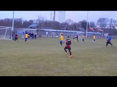 Schot Rube te slap, VVIJ schiet voorlangs.