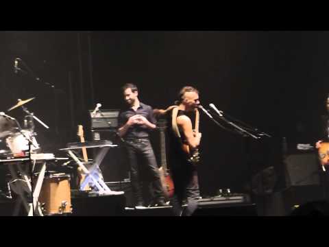 Asaf Avidan (présentation d'Haggai Fershtman) - 17.10.2013 @ Zénith Paris - La Villette - FRANCE