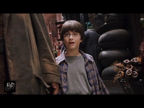 Harry Potter and the Sorcerer's Stone (2001) - Diagon Alley Scene