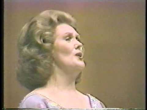 Joan Sutherland sings Verdi