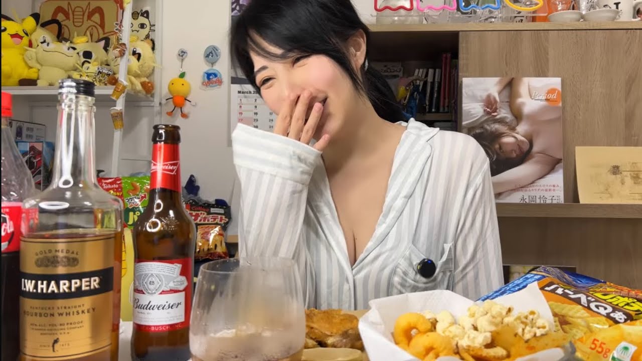 【晩酌配信】 スナックとコークハイで週の真ん中パジャマパーティー🎉