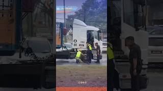 Download lagu PANTAS ABANG RELA TOLONG ANGGOTA POLIS TURUNKAN PILOT DARAT‼️ KEJADIAN DI KAPAR, KLANG mp3