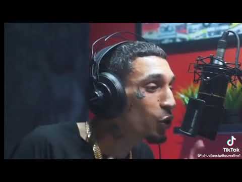 el jincho improvisando épicas rimas