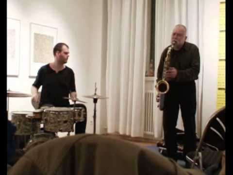 Peter Brötzmann / Jörg Fischer (tenor sax + drums)