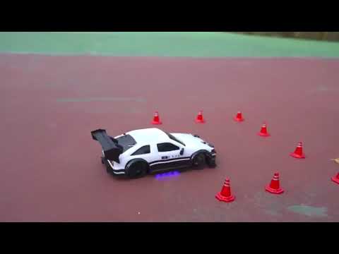 Nuotoliniu būdu valdomas RC drift automobilis, 1:24 mastelis