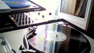 Download lagu Groove Theory 'tell me' (Street Mix / Cutfather & Joe Remix) 1995 - RARE mp3