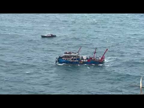 中國貨輪擱淺野柳 海象不佳無法抽油