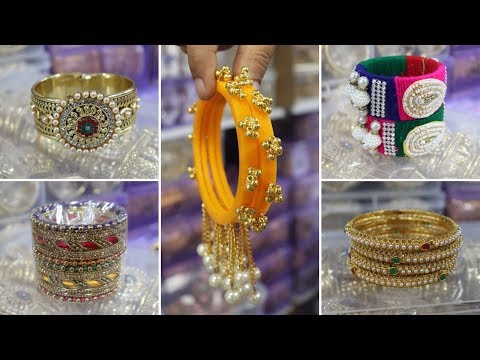 download lagu mp3 mp4 Bangles Shop In Mumbai, download lagu Bangles Shop In Mumbai gratis, unduh video klip Bangles Shop In Mumbai