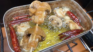 ヨシ! - キノコ唐揚げアヒージョをしてハイボールをキメるだけの動画