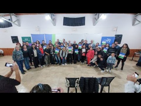 Vecinas y Vecinos de Jacobacci expresaron su alegría por obtener las escrituras de sus casas