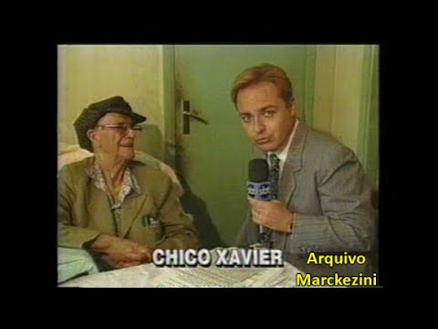 Domingo Legal - Gugu visita Chico Xavier (SBT/1995)