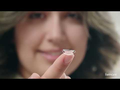 Inserting contact lenses correctly: Tips for beginners | Fielmann