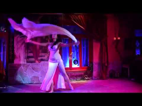 ROMANTIC VEIL   Fani Thalassinou