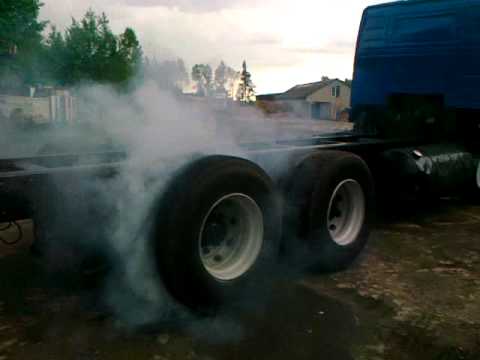 Palenie gumy Volvo FH16 jaranie kapcia