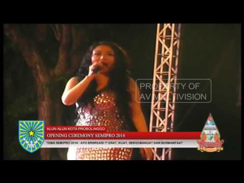 Lagu ke 4 dari SitiBadriah - Ku Tak Bisa, Bisa membawa penonton mengikutinya