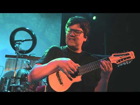 Olaya Sound System y Lucho Quequezana - Agua de Manantial (En Vivo)