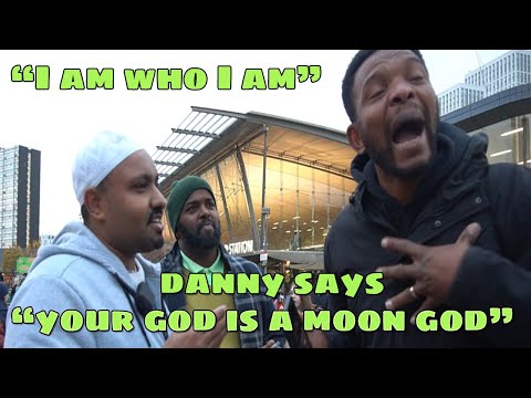 Christian say to Muslims "Your god is a moon god"