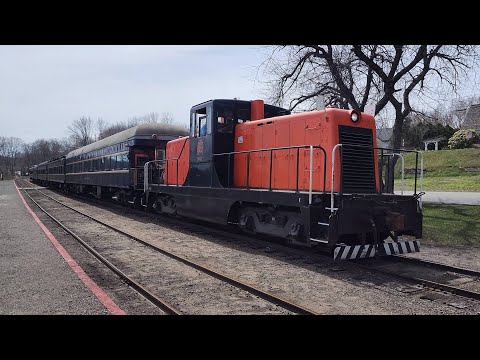 The Valley Railroad Bunny Brunch Train at Essex Station & Deep River with GE 80 Ton Toner #0902