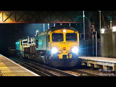 A Pair Of Freightliner Class 66's Pass Through Bracknell On An Engineering Train