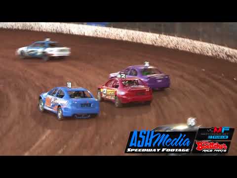 Production Sedans: Race Highlights - Kingaroy - Jan 2018