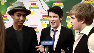 Alex Sawyer, Bobby Lockwood &amp; Brad Kavanagh 2011 Kids&#39; Choice Awards Interview