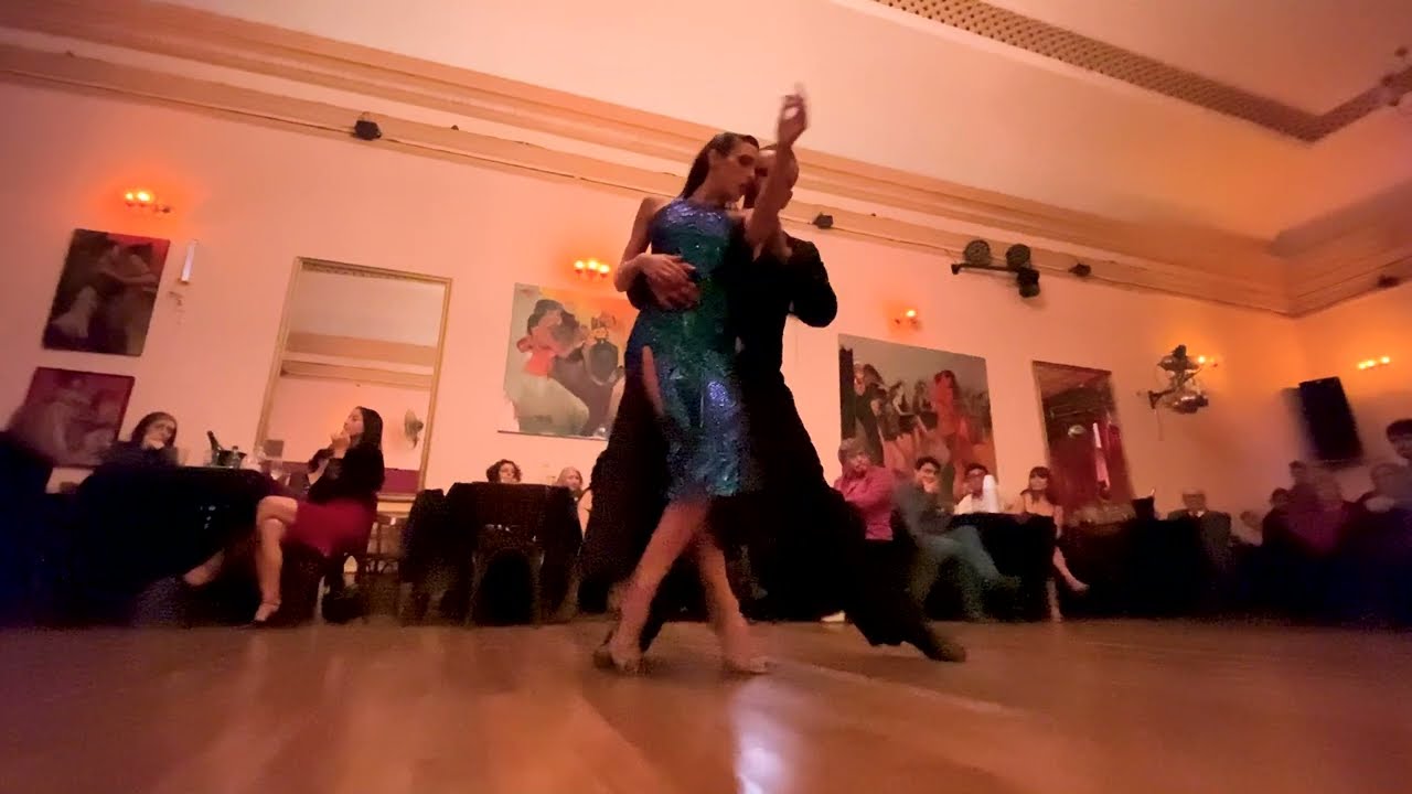 Virginia Vasconi & Juan Cupini - Yo no se que me han hecho tus ojos - El Cachivache Marisol Martinez