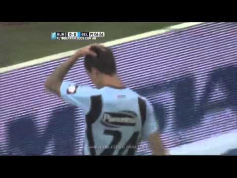 Díaz se lo sacó a Rigoni. Huracán 0 - Belgrano 0. Fecha 30. Primera División 2015. FPT.