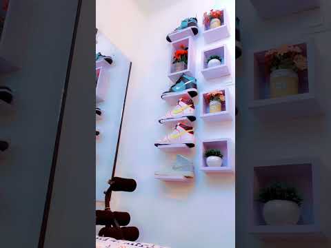 2G Glory chilling with his brand new song “More More Boiling “ in his 2GBoyX camp.🎶