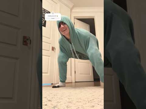 Hoodie gremlin tutorial 😅🫰 #monkey #viral #funny #bored #tutorial #hoodie #nonono