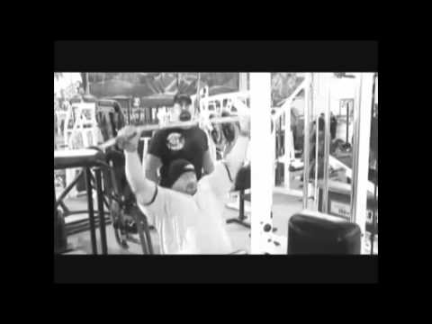 Lee Priest impersonates Branch Warren's bad form