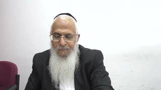 עוף עם 3 רגליים (הרב יורם סרי) - התמונה מוצגת ישירות מתוך אתר האינטרנט יוטיוב. זכויות היוצרים בתמונה שייכות ליוצרה. קישור קרדיט למקור התוכן נמצא בתוך דף הסרטון