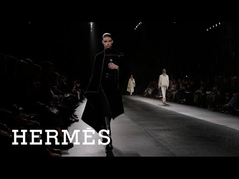 Hermès women's fall-winter 2024 live show thumnail