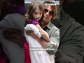 Suri deja oficialmente el apellido de Tom Cruise