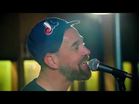 Les Fatals Picards - Le baiser (Indochine)