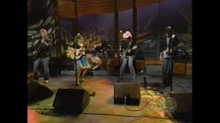 Lisa Loeb - &quot;Single Me Out&quot;/The Late Late Show with Craig Ferguson 2006