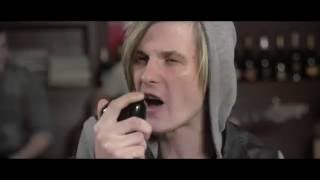 Video W.A.F. - Vrátit zpět