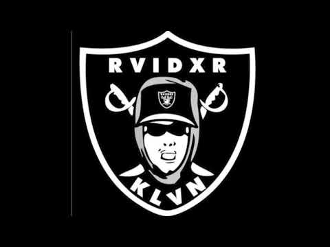 2.7.5 Chris Travis - Smoke A Sack