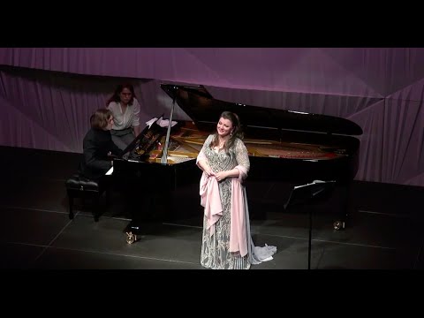 Tchaikovsky Whether day dawns / Lyubov Petrova /Чайковский День ли царит / Любовь Петрова Рэм Урасин