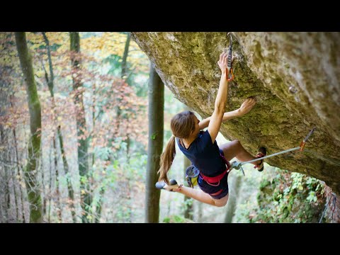 Lealies on time travel in the parallel universe (7b+/c) | Climbing in the southern Franconian Jura