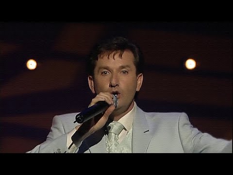 Daniel O'Donnell - Wooden Heart (Live at Waterfront Hall, Belfast)