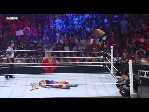 WWE Superstars: Santino Marella vs. Jimmy Uso