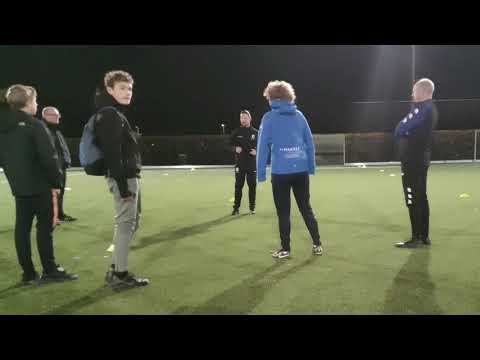 Hazerswoudse Boys maandag pilot Circuit training