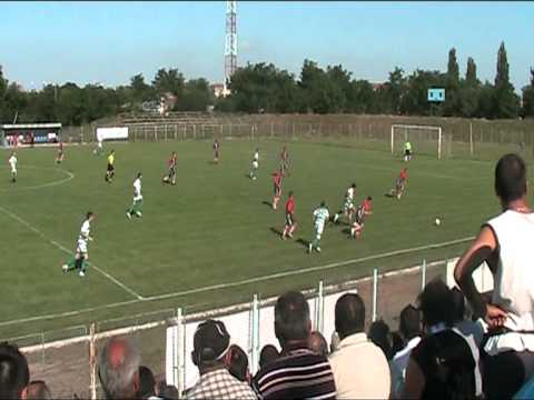 Meci de baraj liga  a 3a Viitorul Axintele(Ialomita) 2-0 Luceafarul Rosetti(Buzau)