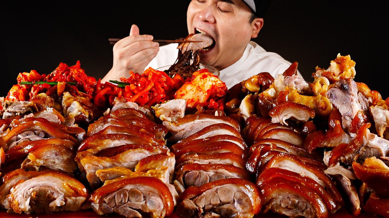 쫄깃한 족발 한상 가득 먹어보겠습니다~!! Braised pig's trotters