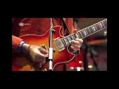 Kurt Rosenwinkel improvising on Turns with the OJM